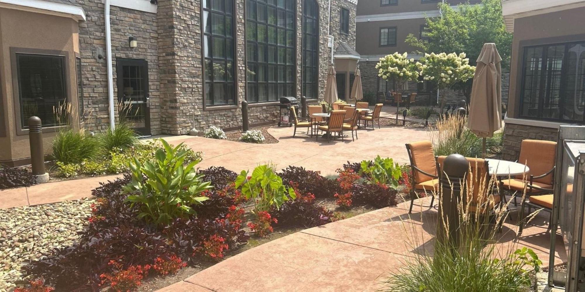 Staybridge Suites Rochester By Ihg Экстерьер фото